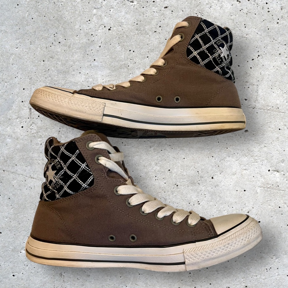 Converse Padded High-Top Sneakers with Black square block Pattern.